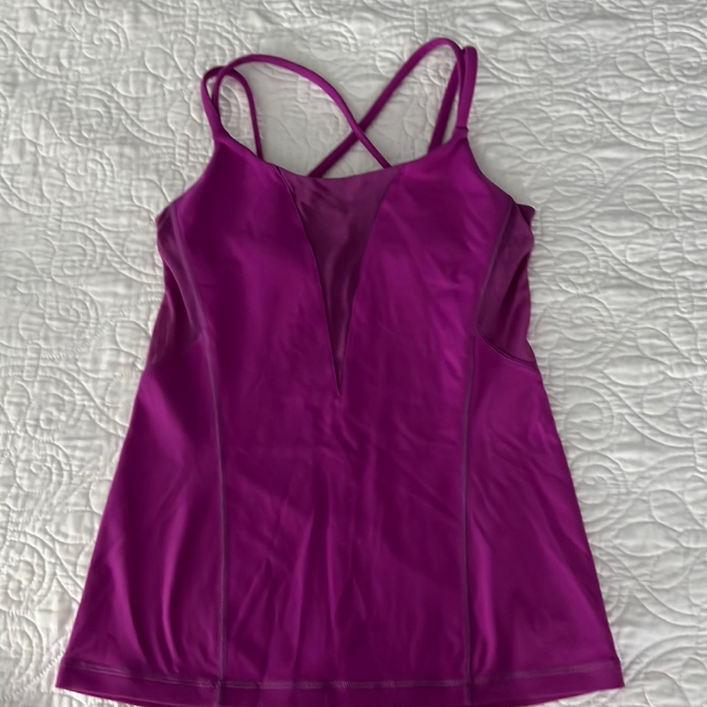 Lululemon tank top size 6